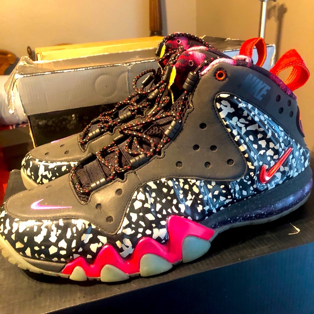 Nike Barkley Posite Max PRM QS 'Area 72' Shoes